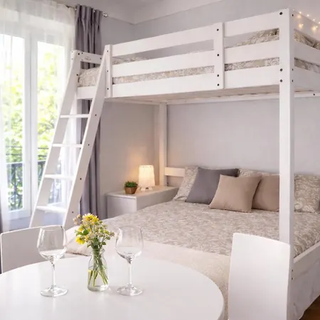 Bright Guest By Place De La Bastille Marais 파리